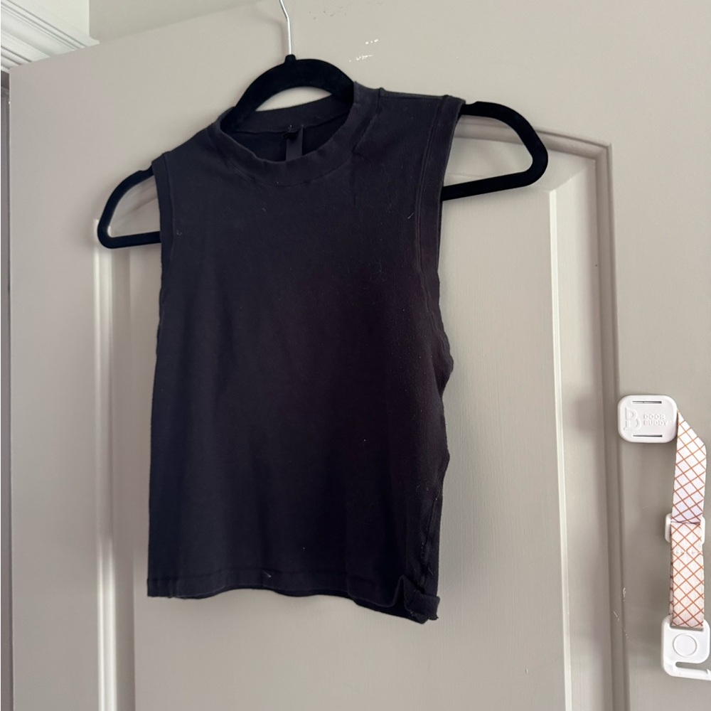 Black Sleeveless Top